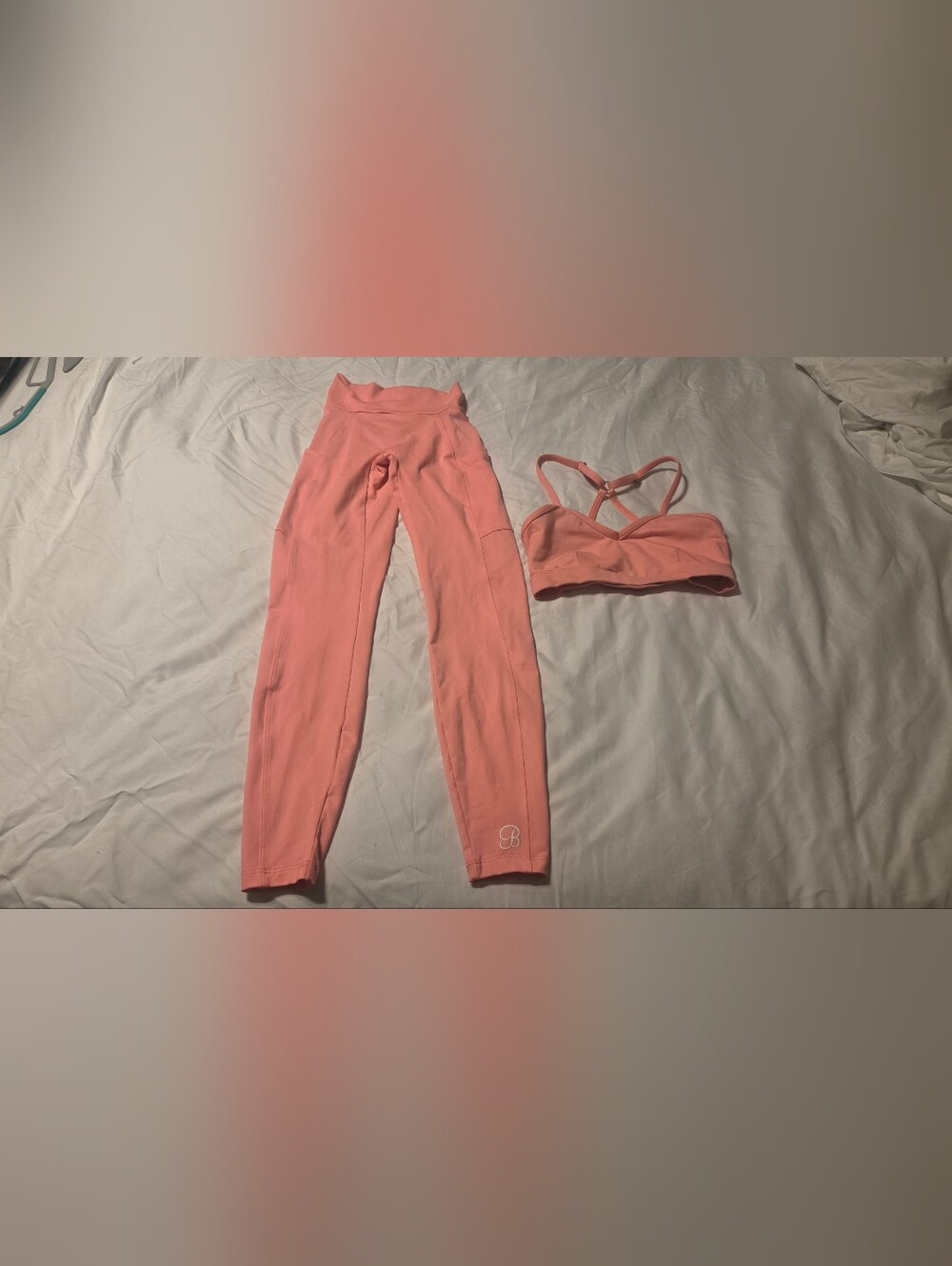 Bombshell Women's Coral Active Leggings and Top ,XS,Euc